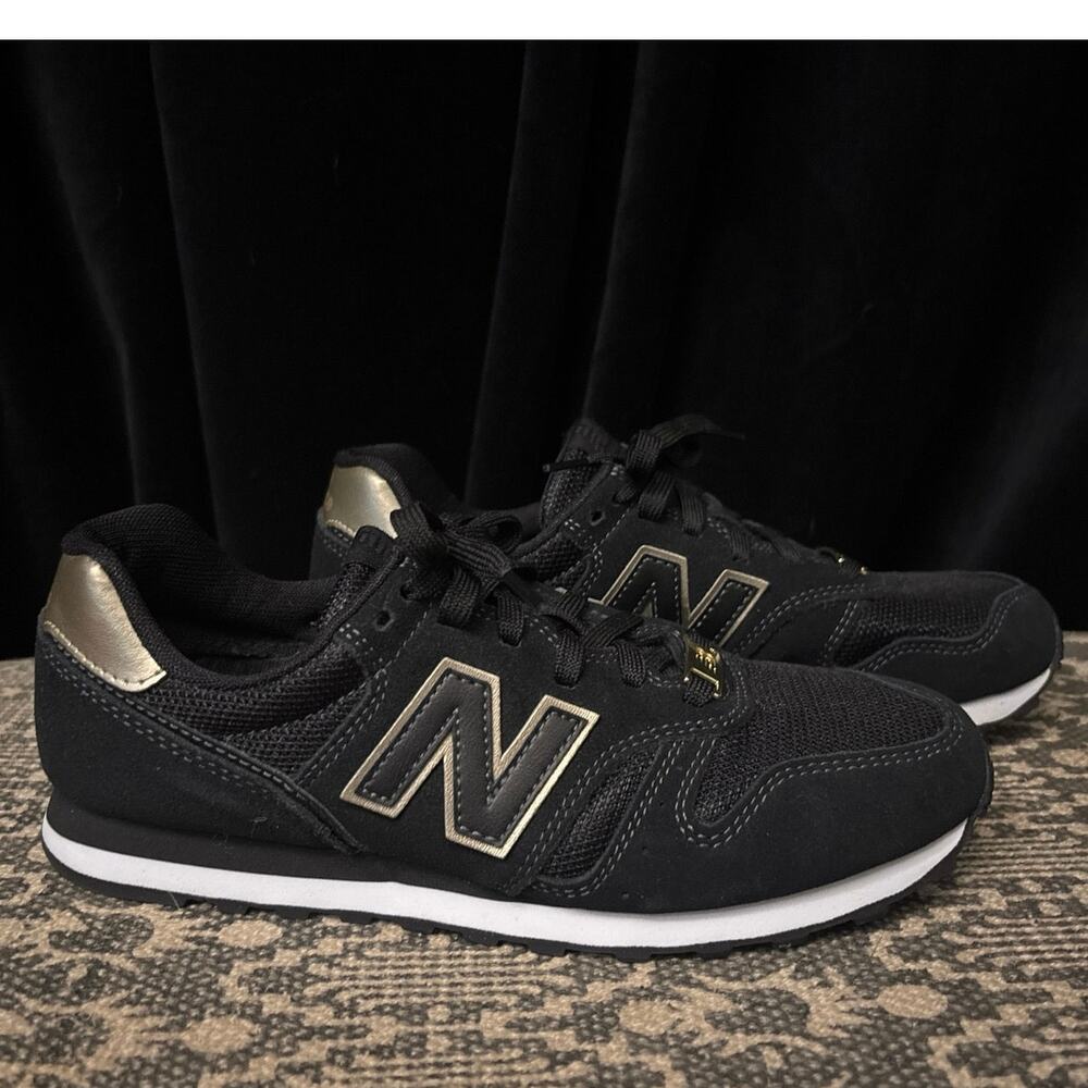 New Balance 373 Women’s Size 7 1/2